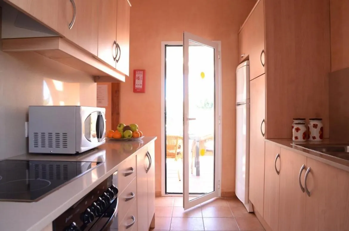 Villas Las Golondrinas Cala en Bosch 0*,