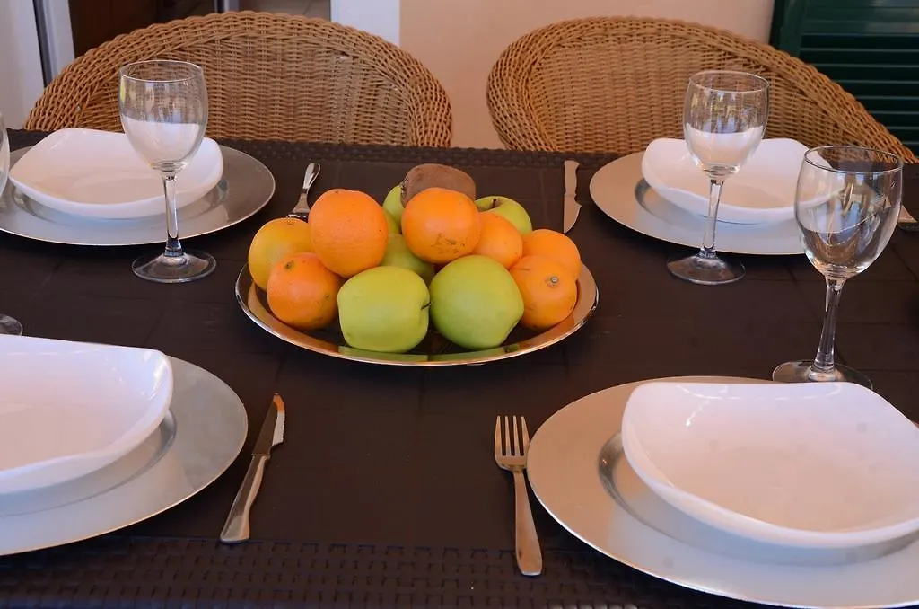 Villas Las Golondrinas Cala en Bosch Spagna