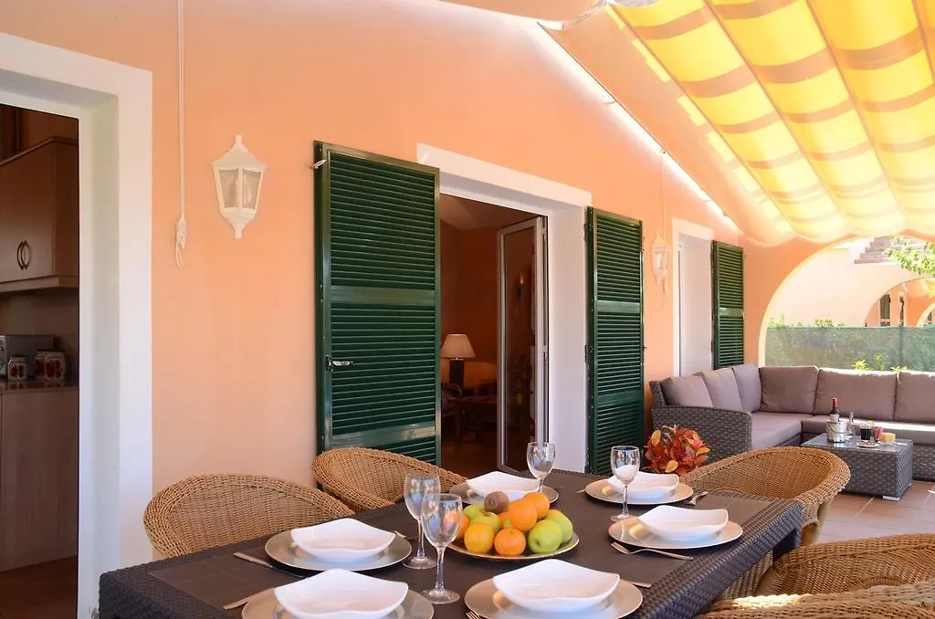Villas Las Golondrinas Cala'N Bosch  Spain